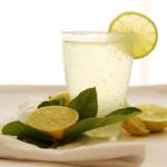 Удивительные преимущества регулярного употребления лимонной воды